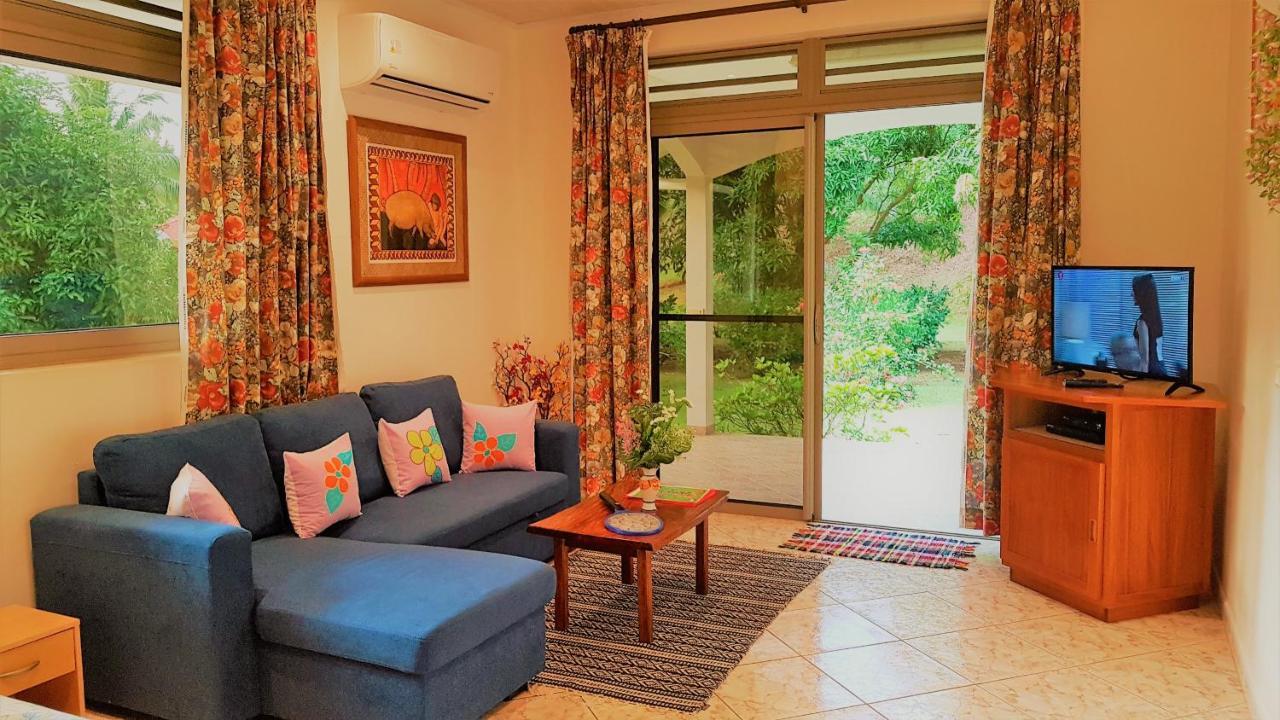 Villa Huahine - Tipanier House à Haapu Extérieur photo